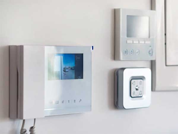 Θυροτηλεόραση